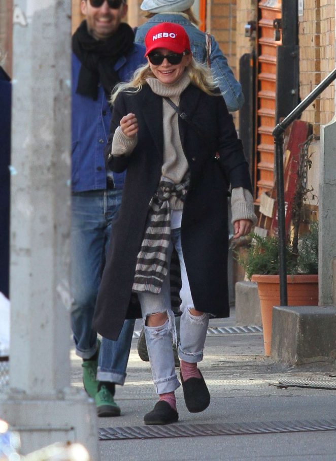 Ashley Olsen - Out in New York 